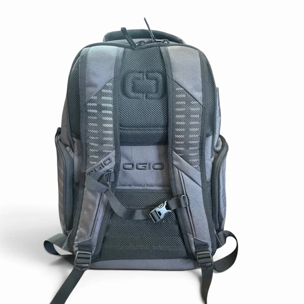 OGIO Flashpoint Gray Large Backpack Laptop Compartment Ventilated Travel Bag 19